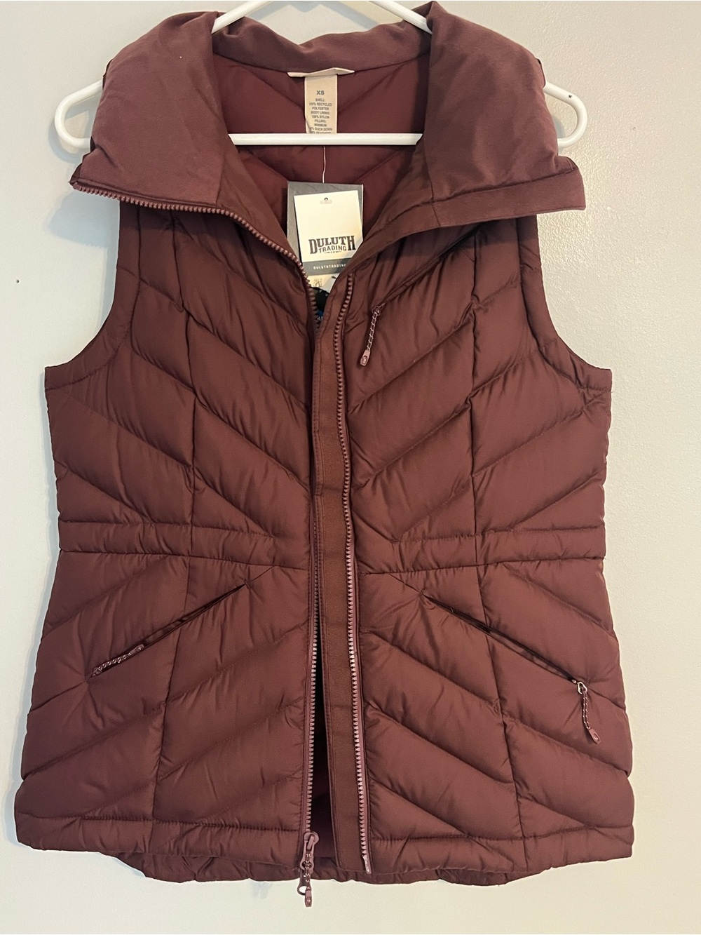 Duluth Trading Womens Cold Reliable Down Vest XS Maroon Brown Granola Hiking New